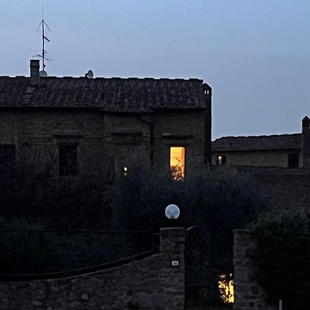 Agriturismo Podere Cortilla Volterra Exterior photo